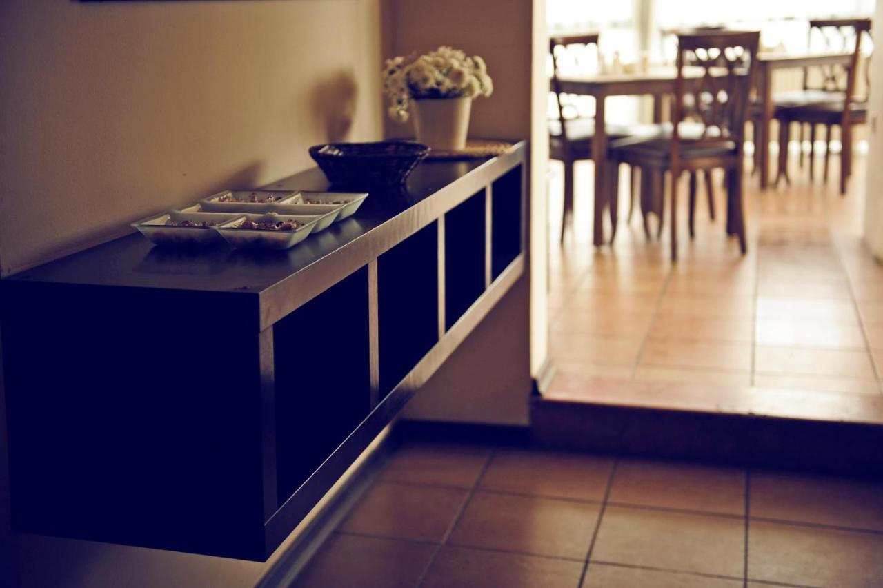 Uestuen Hotel Alsancak Измир Екстериор снимка