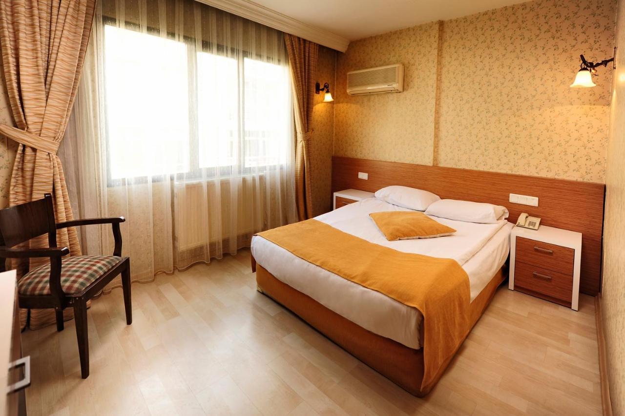 Uestuen Hotel Alsancak Измир Екстериор снимка