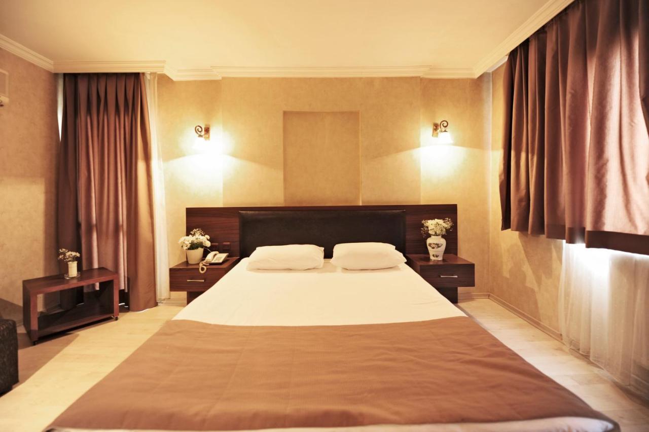 Uestuen Hotel Alsancak Измир Екстериор снимка